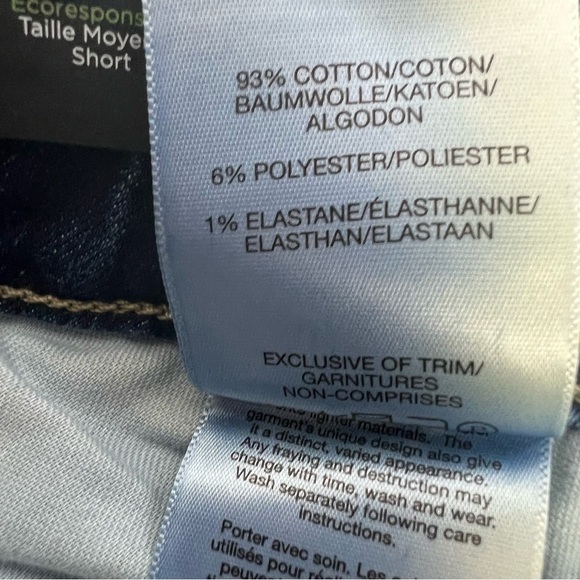 NWT SILVER Women’s Boyfriend Blue Jean Shorts Sz 2 Distressed Stretch Pockets - Picture 8 of 13